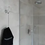 Nomad Casa de hóspedes 4*