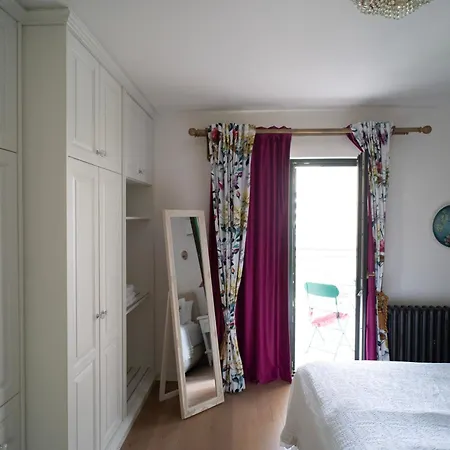 Nomad Guest house