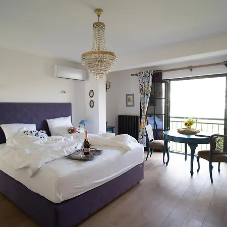 Nomad Guest house