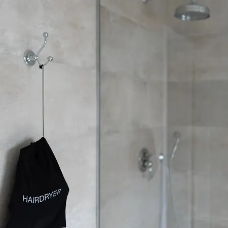 Nomad Guest house *